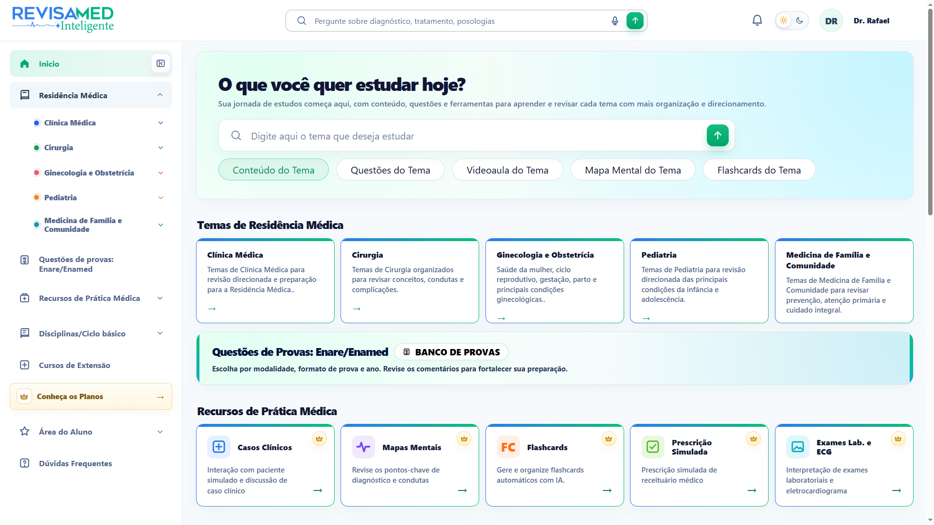Tela inicial e busca da plataforma Revisamed Inteligente