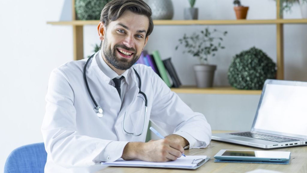 Residência Médica: Confira as novas matrizes de competência  de 24 especialidades