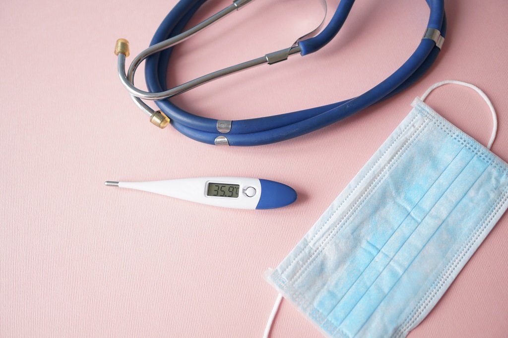 conselho apoia médicos e profissionais da saúde com plataforma digital