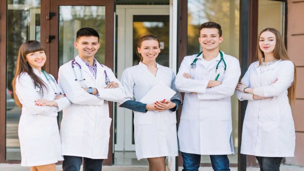 Residência Médica: provas, especialidades, bolsas e duração