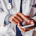 Revisamed lista 10 aplicativos para médicos e estudantes